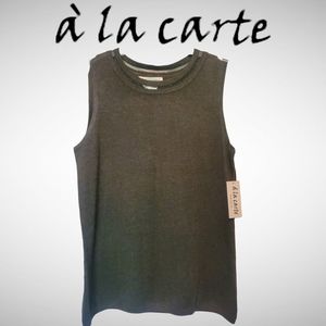 NWT A La Carte Sleeveless Sweater Top